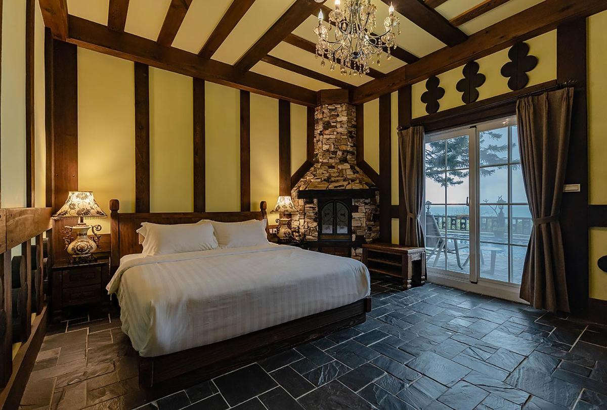 Tudor Dynasty Homestay Shoufeng Εξωτερικό φωτογραφία