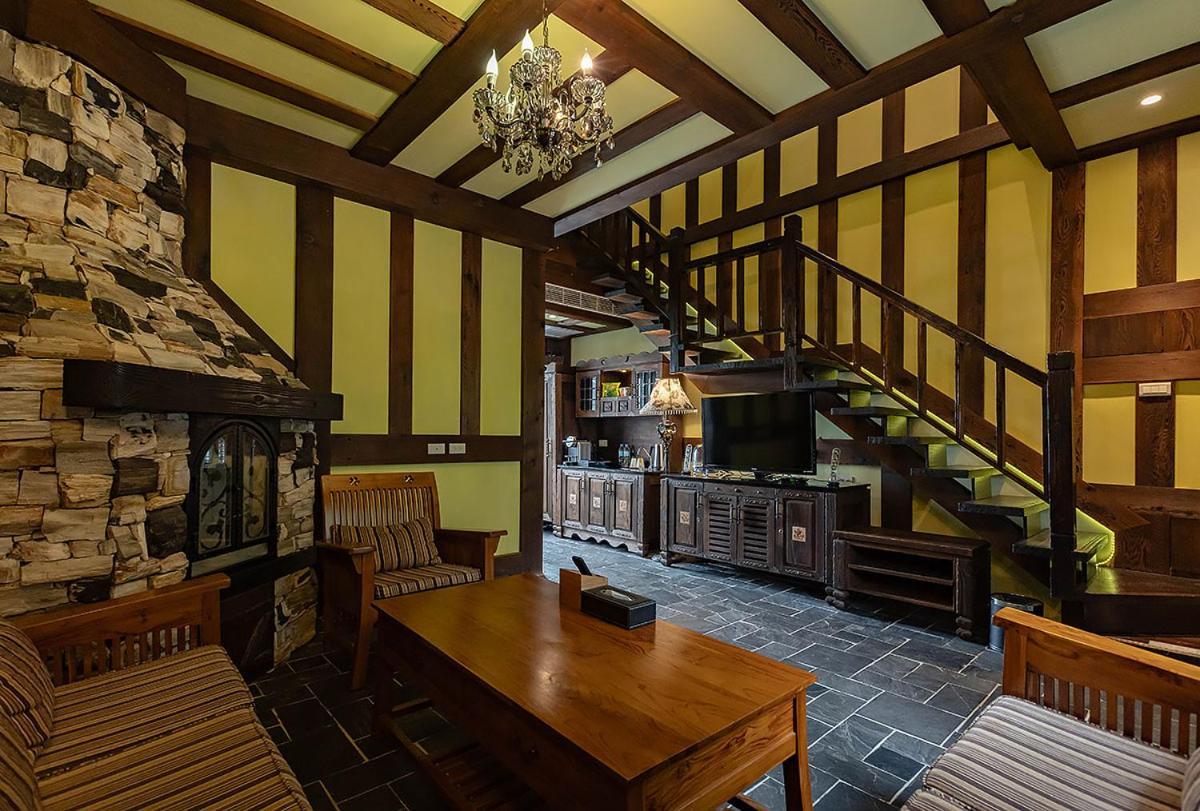 Tudor Dynasty Homestay Shoufeng Εξωτερικό φωτογραφία