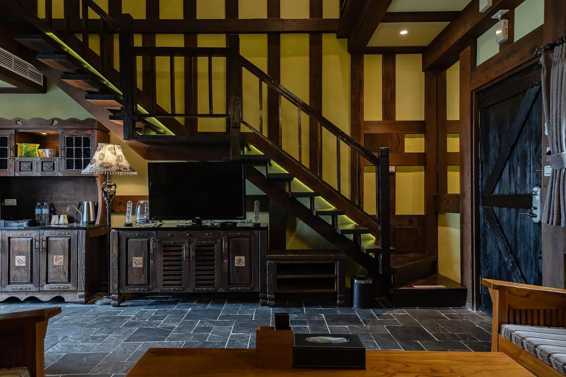 Tudor Dynasty Homestay Shoufeng Εξωτερικό φωτογραφία