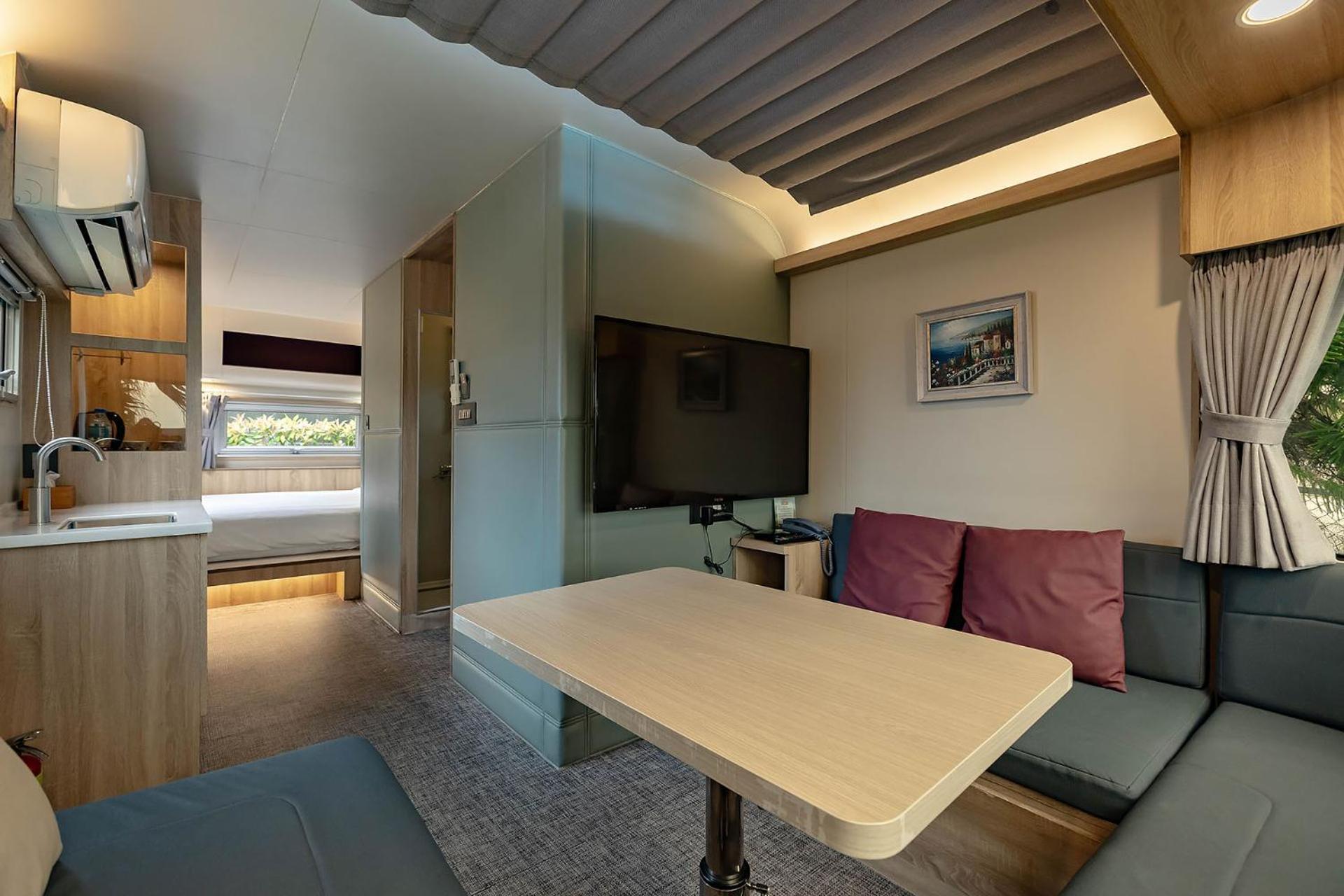 Tudor Dynasty Homestay Shoufeng Εξωτερικό φωτογραφία